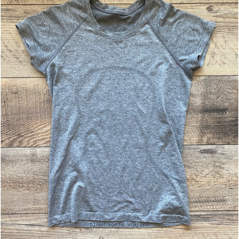 Lululemon swiftly tech short sleeve